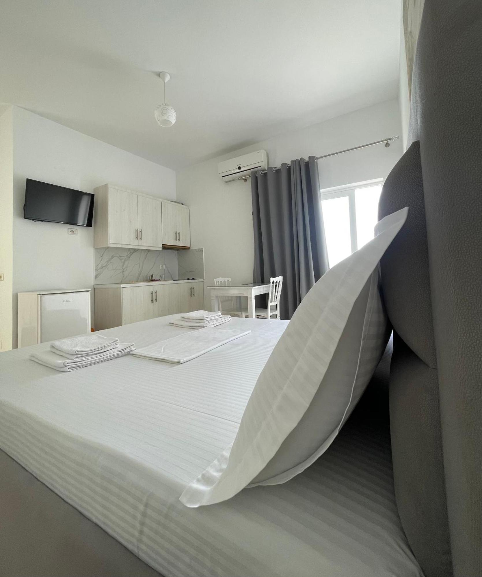 Joni Apartments Ksamil Exterior foto